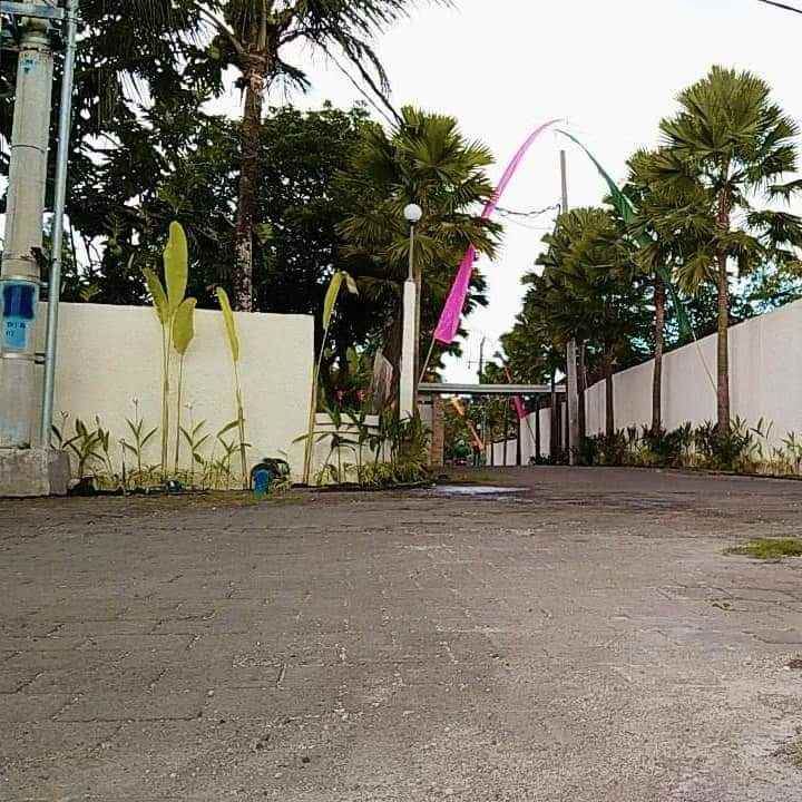 rumah dajan peken kec tabanan