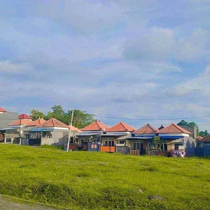 rumah dajan peken kec tabanan