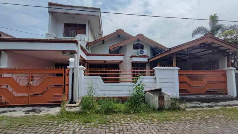 rumah deltasari indah waru