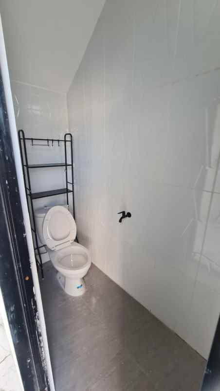 rumah desain amerika klasik di perdos unhas antang