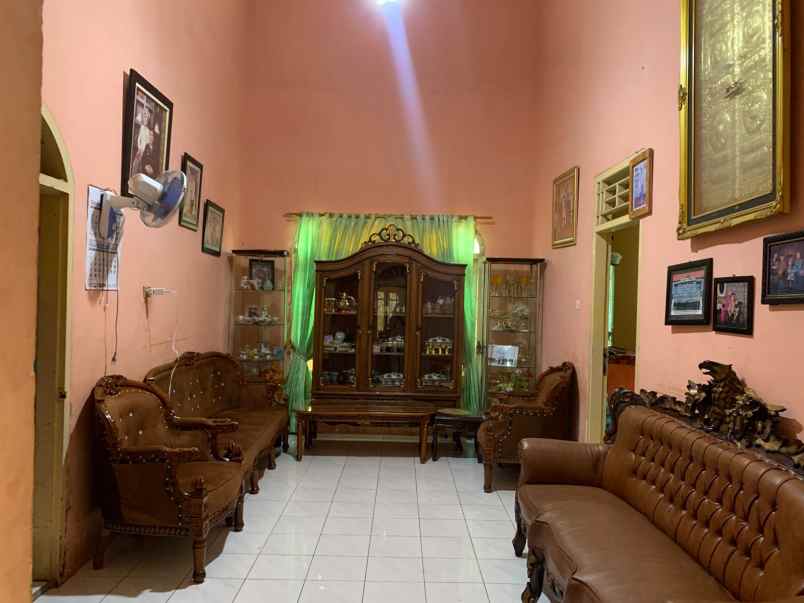 rumah di jalan pu pagar alam gunung agung