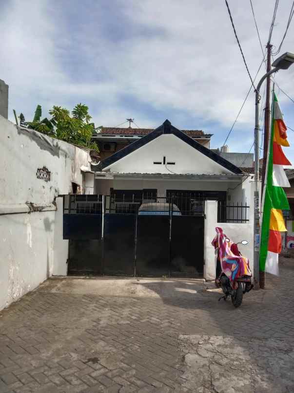 rumah dijual tembok lor bubutan surabaya pusat