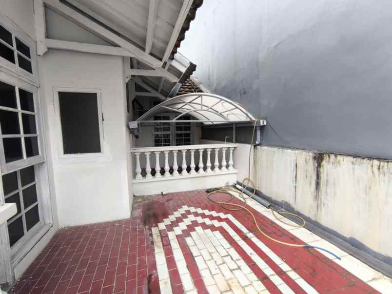 rumah disewakan di menteng dalam