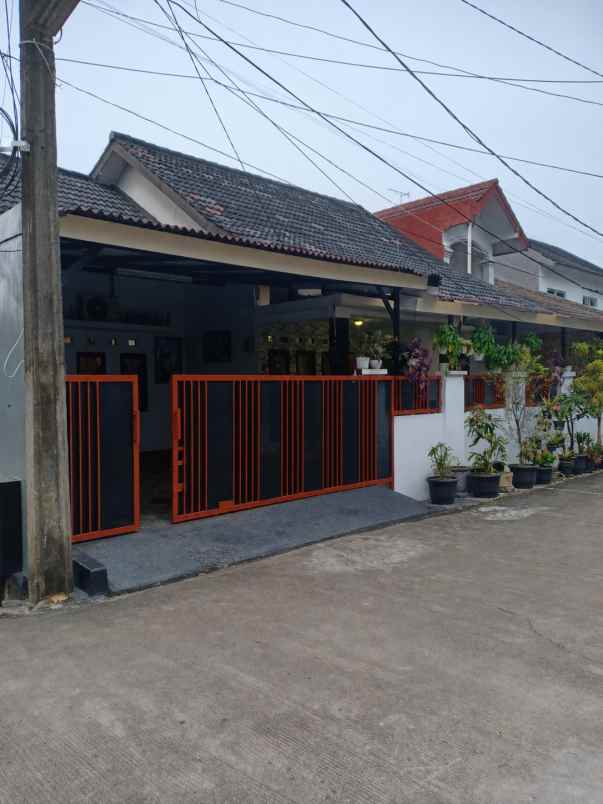 rumah hook bebas banjir harga 2m dekat grand galaxy