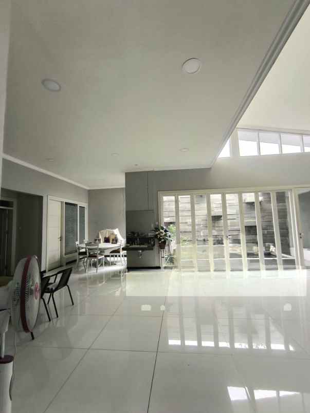 rumah hook minimalis medokan rungkut surabaya timur