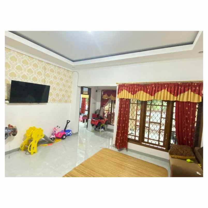 rumah jalan haji usman kelapa
