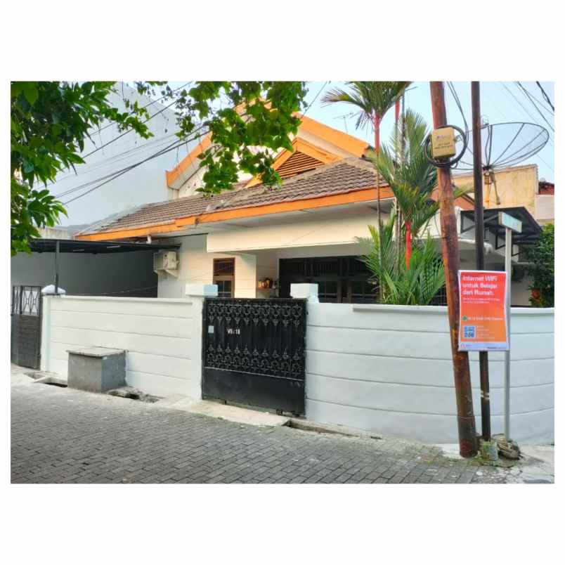 rumah jalan kampung belakang