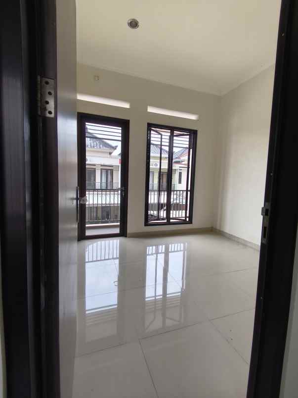 rumah jalan raya muchtar no 1