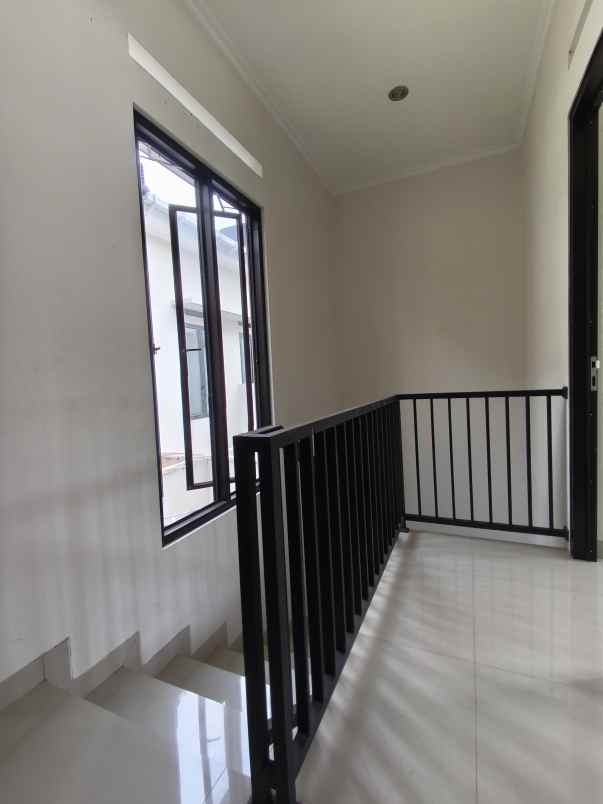rumah jalan raya muchtar no 1