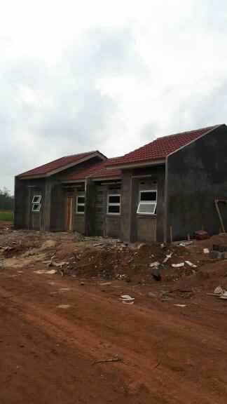 rumah jalan raya munjul solear