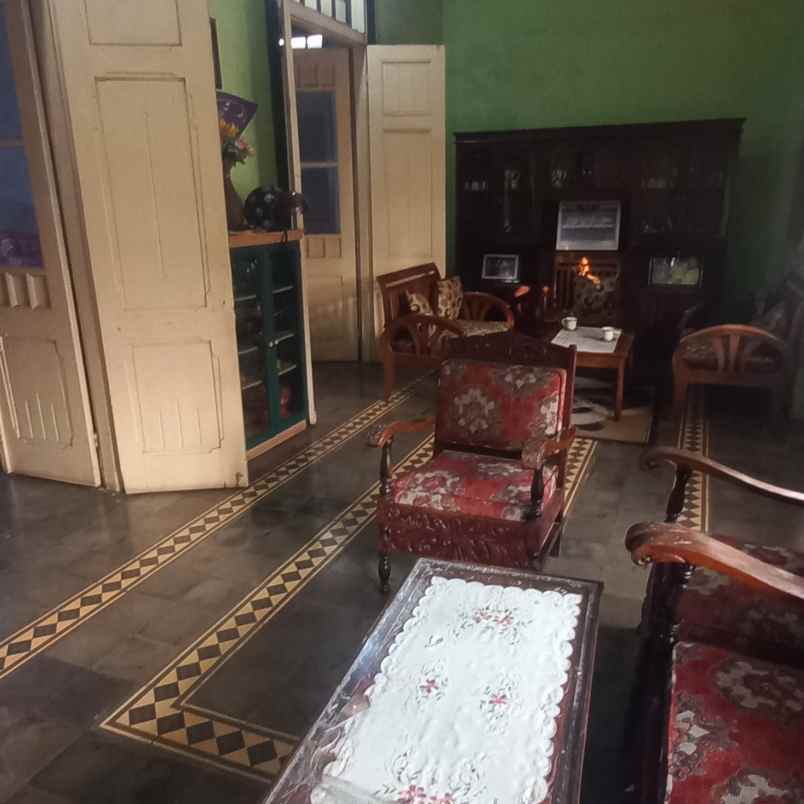 rumah jaman belanda lokasi strategis di cimahi