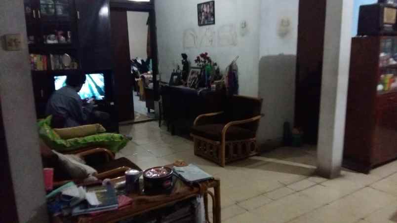 rumah jl hasan saputra