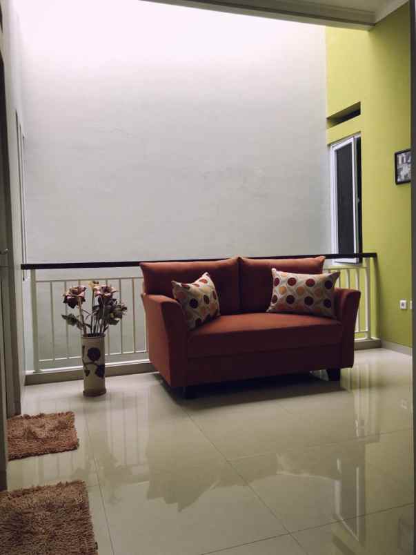 rumah kaisar bintaro 1 no 19