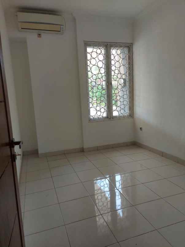 rumah kawasan citra grand cibubur fasilitas lengkap