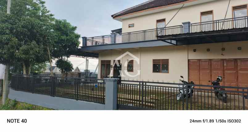 rumah luas 2 lantai di joyoagung malang