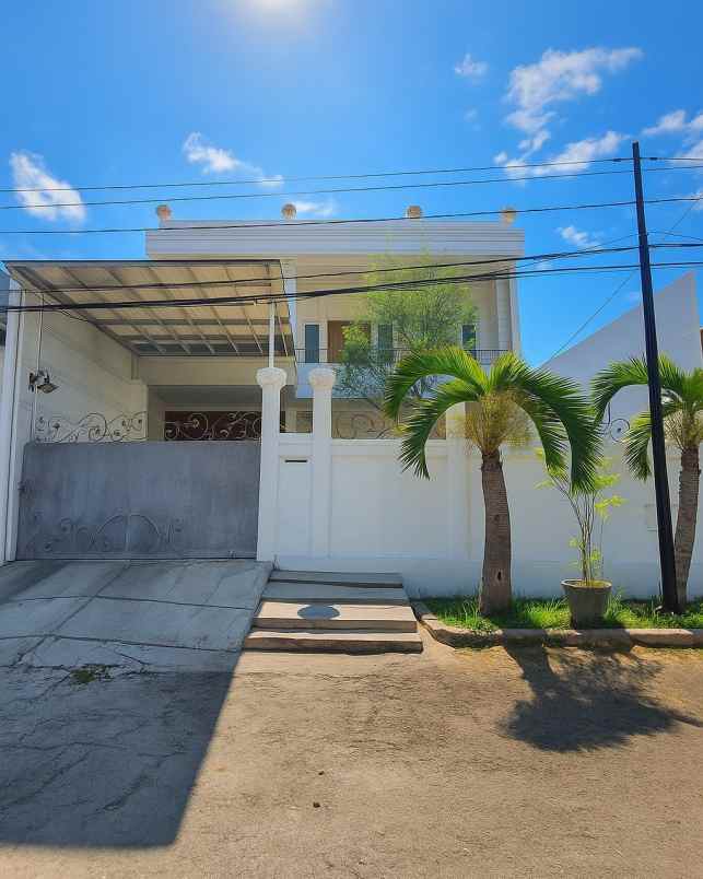 rumah manyar rejo strategis carport 2 row 3 mobil