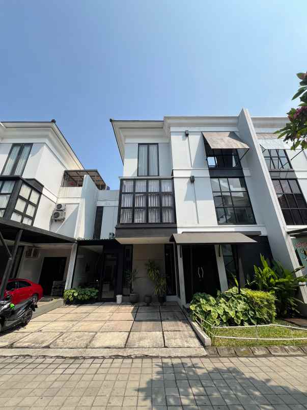 rumah mewah siap huni di cilandak timur residence