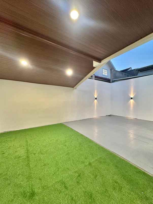 rumah mewah siap huni di deltamas cikarang bekasi