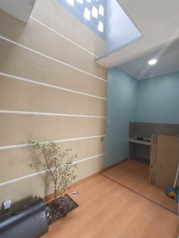 rumah minimalis 2 lantai murah di rangkapan jaya depok