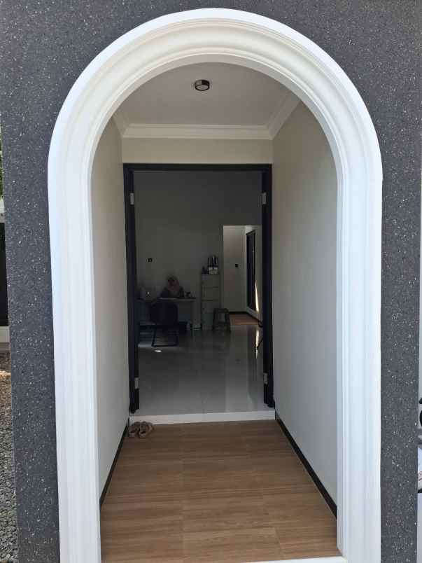 rumah minimalis konsep classic lokasi kota malang