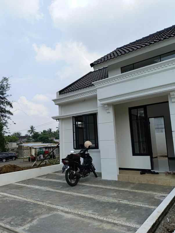 rumah minimalis lokasi 5 menit ke pasar pakis