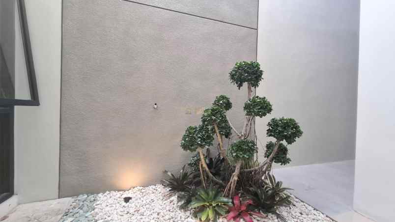 rumah modern dekat kampus dan mall di maguwoharjo