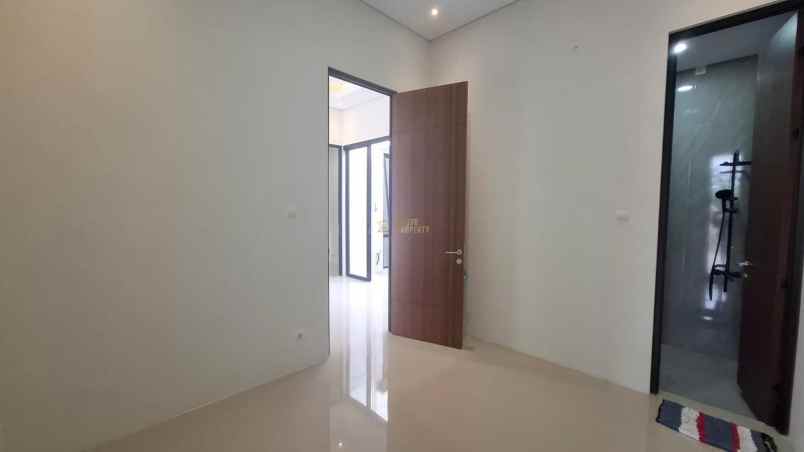 rumah modern dekat kampus dan mall di maguwoharjo