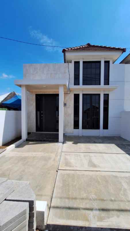 rumah modern minimalis 400 jutaan lokasi kepanjen