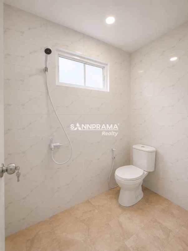 rumah murah 2 lantai modern tropis di mampang depok