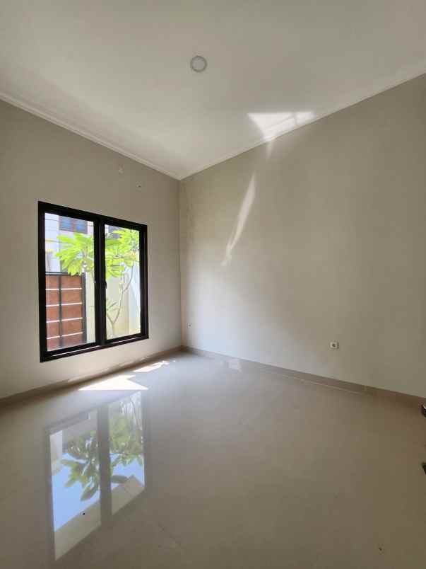 rumah non cluster bebas banjir di duren sawit