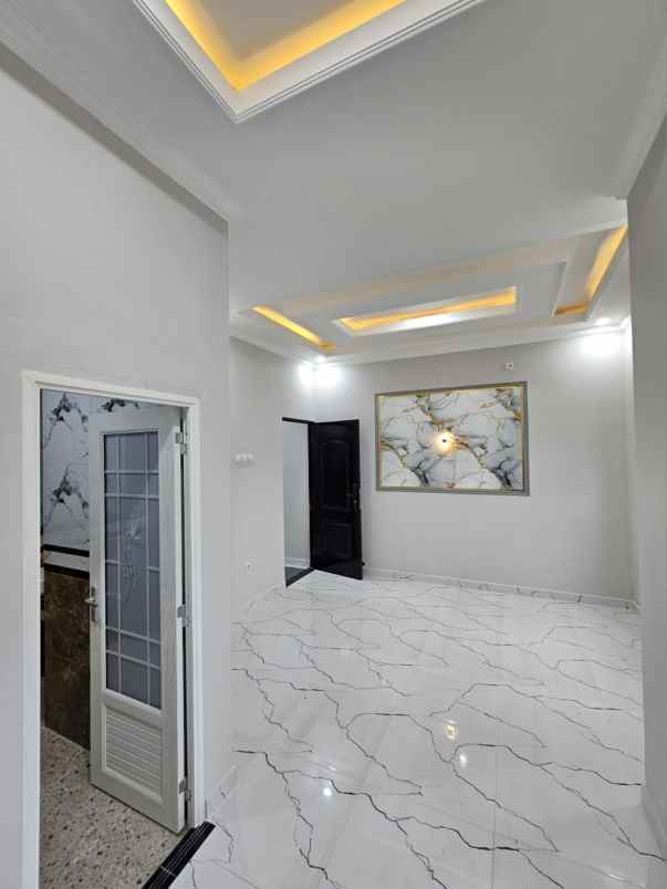 rumah non cluster di jl kahfi 1 jagakarsa jaksel