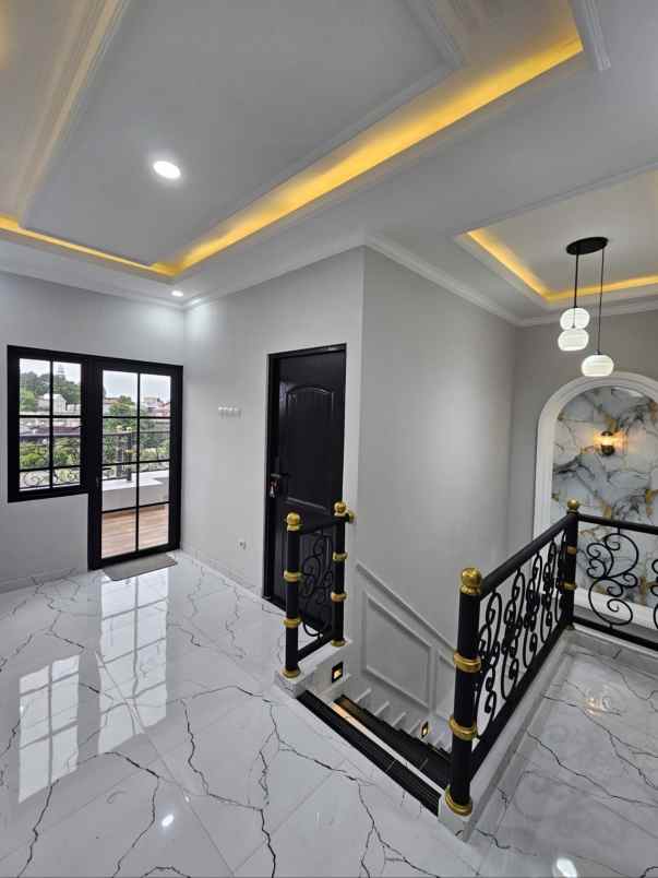 rumah non cluster di jl kahfi 1 jagakarsa jaksel