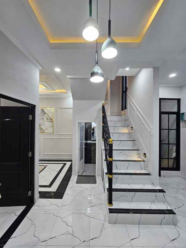 rumah non cluster di jl kahfi 1 jagakarsa jaksel