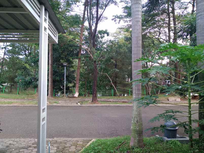 rumah nyaman hadap danau citragran cibubur