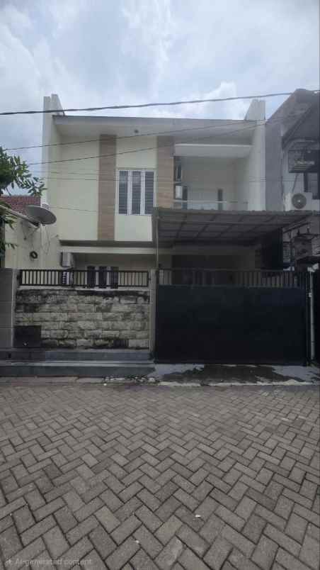 rumah pakuwon city minimalis modern strategis furnish