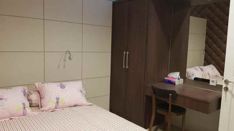 rumah pakuwon city minimalis modern strategis furnish