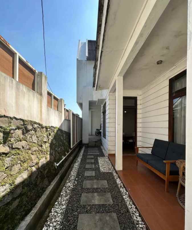 rumah pasadena candi kalasan semarang