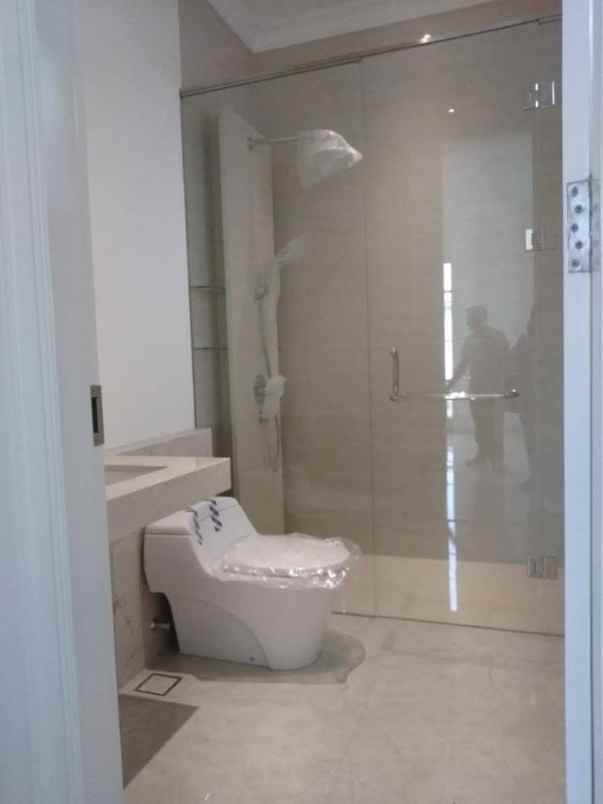 rumah perum intercon kebon jeruk