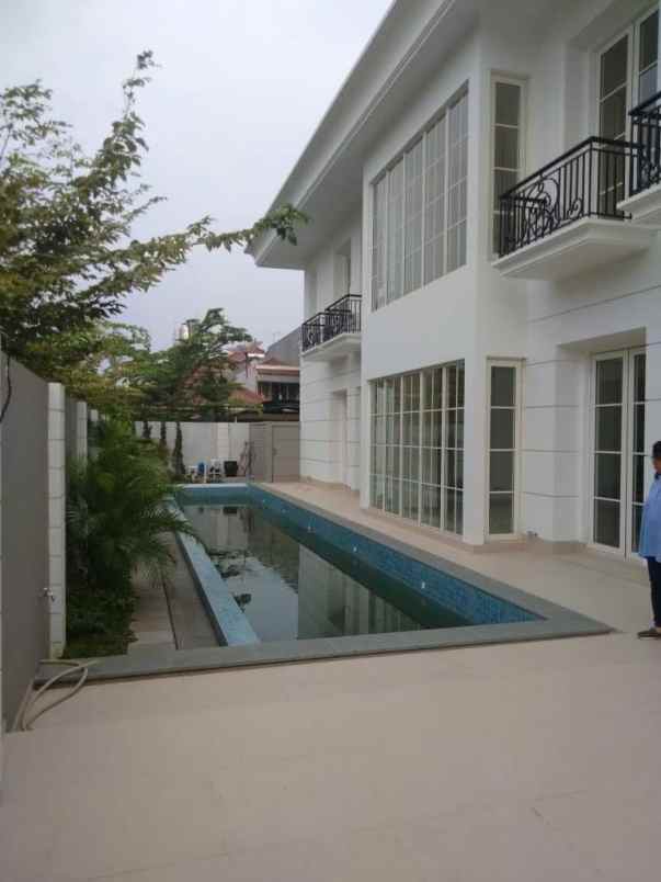 rumah perum intercon kebon jeruk