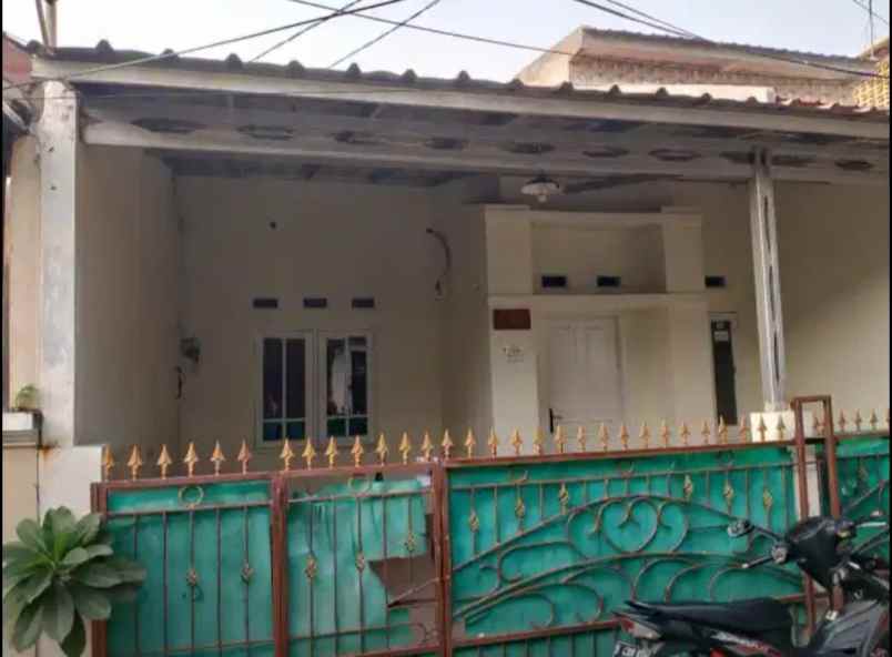 rumah perumahan essence park