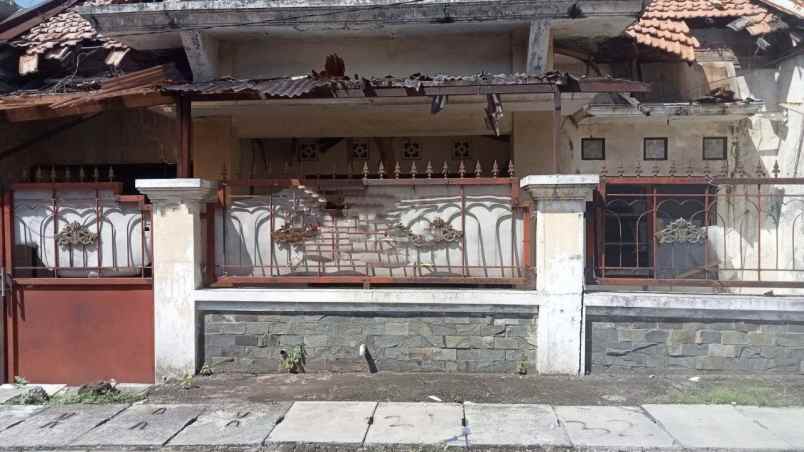 rumah ploso timur strategis pln 2200 watt