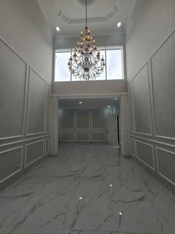 rumah proses renovasi lokasi strategis di tebet jaksel