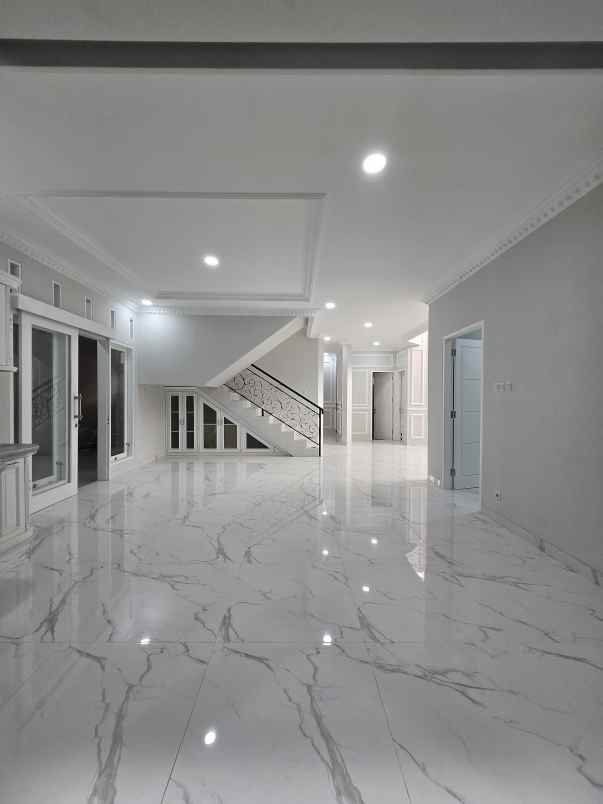 rumah proses renovasi lokasi strategis di tebet jaksel