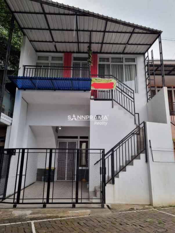 rumah second dalam cluster di beji depok