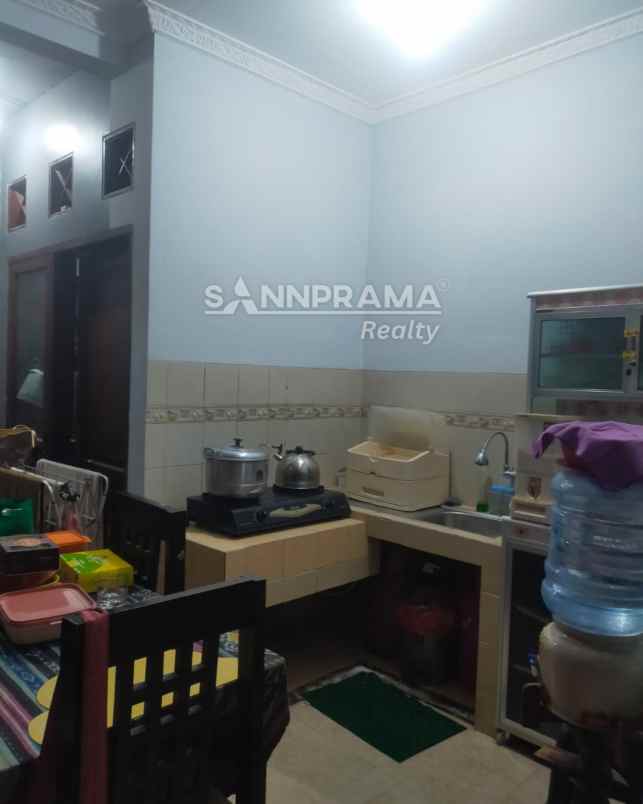rumah second murah tanah luas siap huni dilimo depok