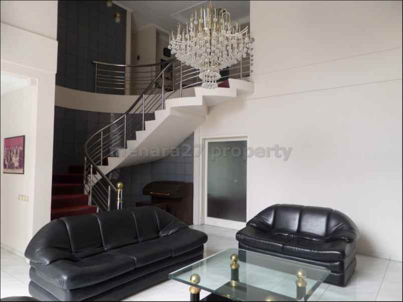 rumah setrasari setra ria