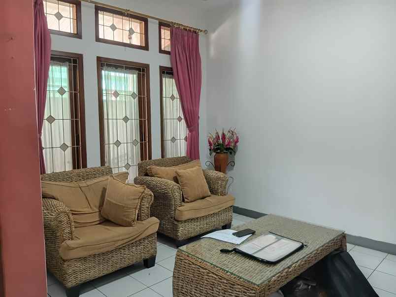 rumah siap huni 3 lantai di permata cimahi