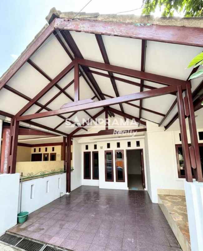rumah siap huni dalam cluster tanah baru depok