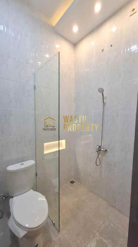 rumah siap huni dekat exit tol maguwoharjo sleman