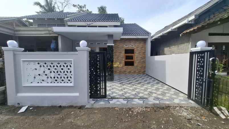 rumah siap huni dekat sd negeri di selomartani kalasan